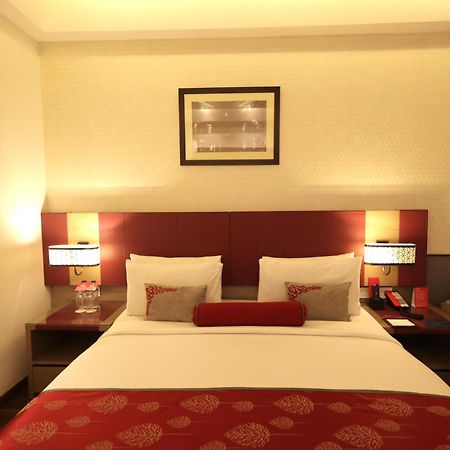Ramada Plaza By Wyndham Lucknow Hotel ภายนอก รูปภาพ