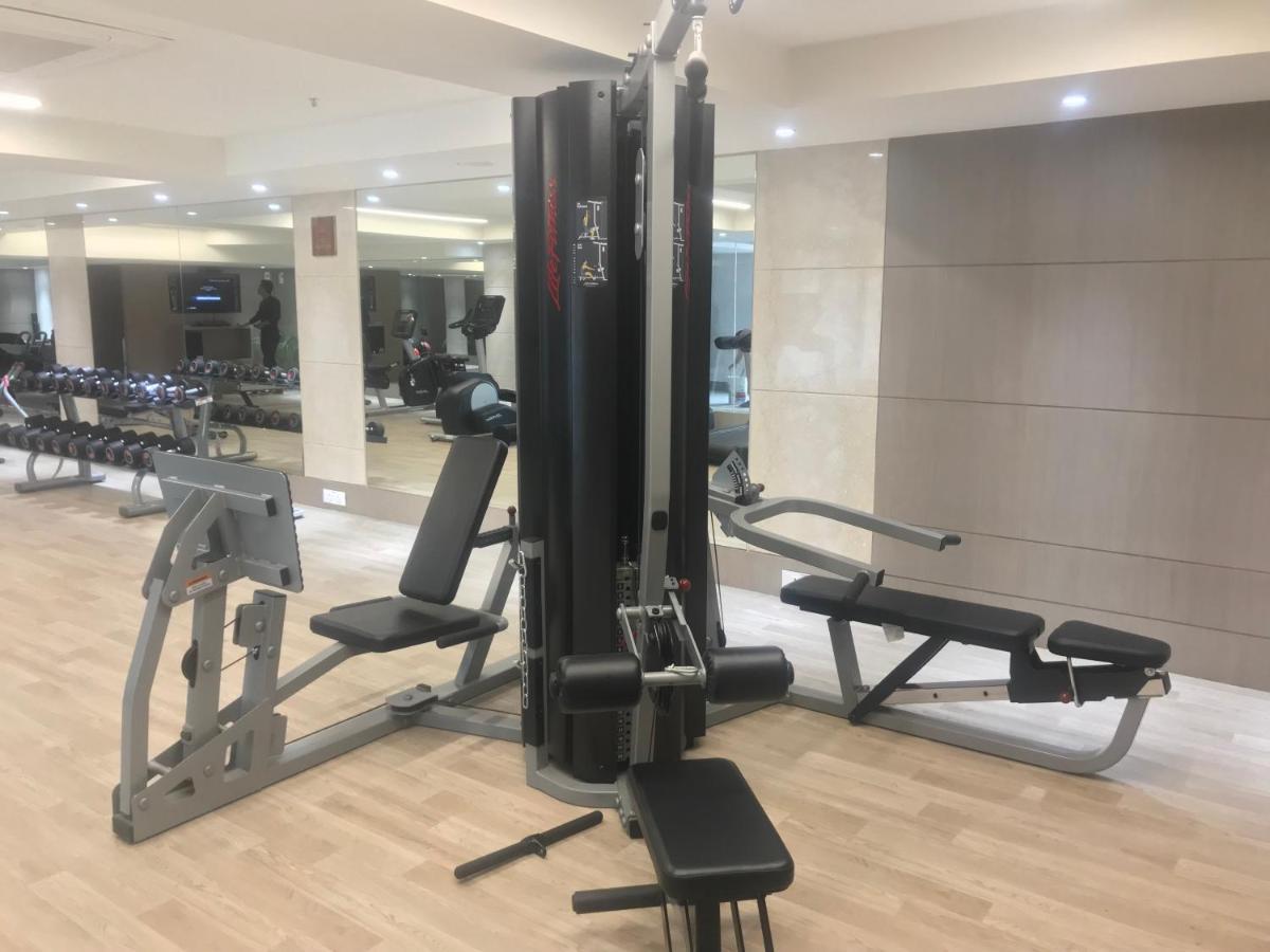 Ramada Plaza By Wyndham Lucknow Hotel ภายนอก รูปภาพ
