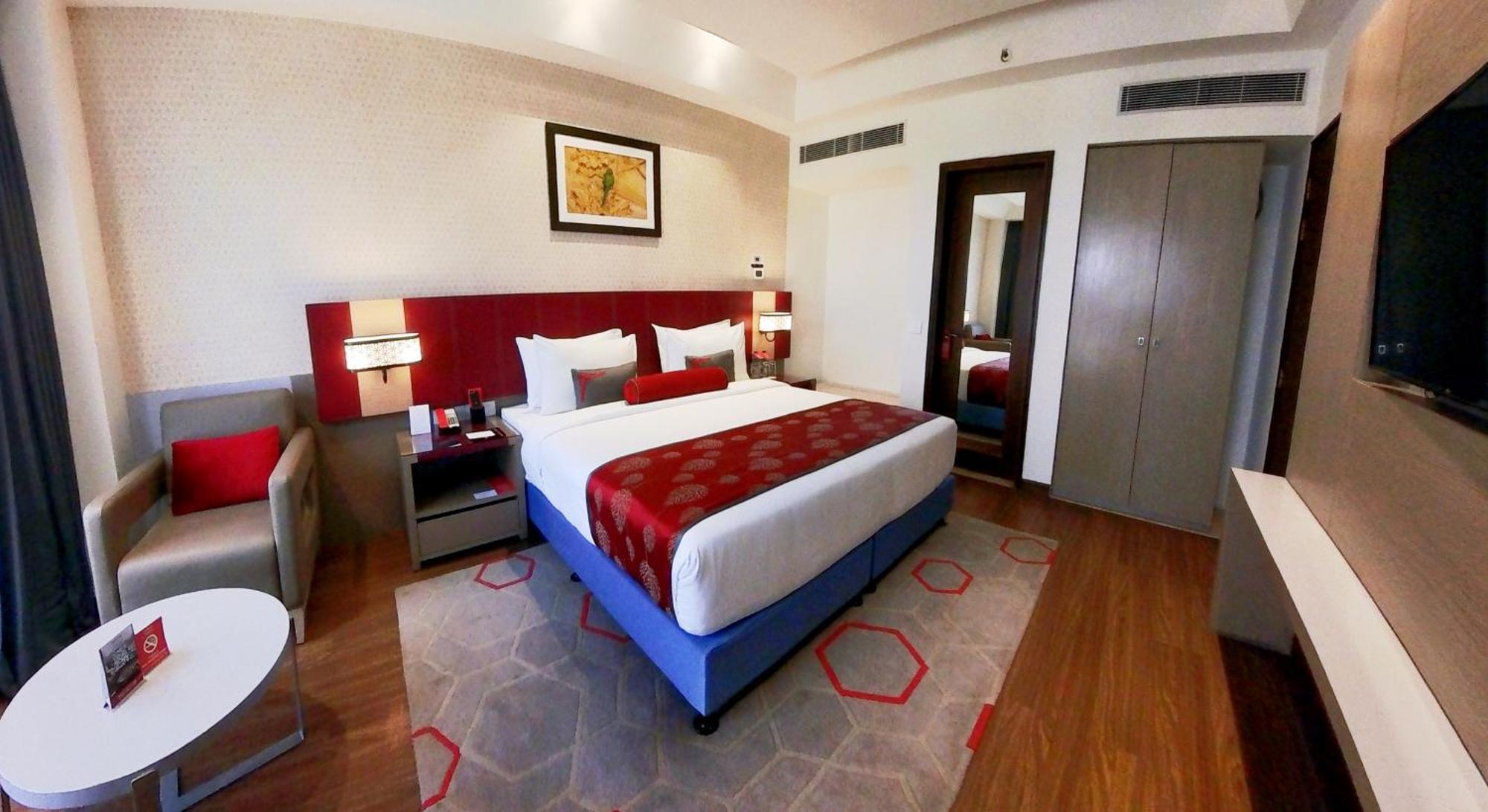 Ramada Plaza By Wyndham Lucknow Hotel ภายนอก รูปภาพ